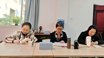 深化專業(yè)引領(lǐng)，共筑心理防線——眉山開(kāi)展心理咨詢案例督導(dǎo)活動(dòng)暨社會(huì)心理服務(wù)研討會(huì)紀(jì)實(shí)
